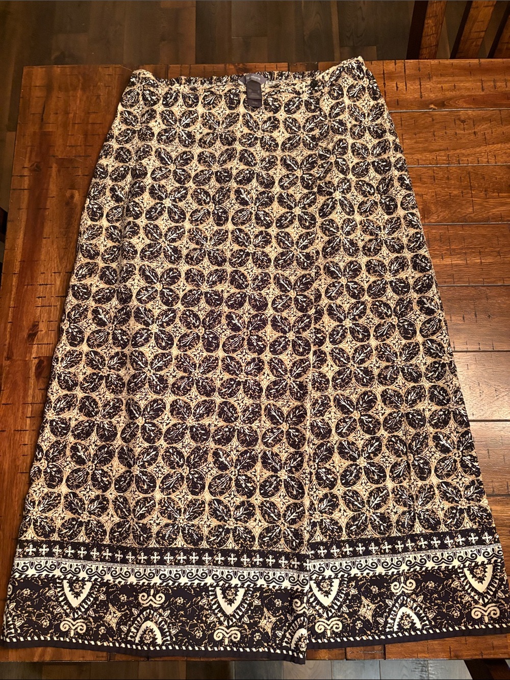 GORGEOUS Liz Claiborne Black/Cream Maxi Wrap Skirt -Large - Silk, Classy, Luxury